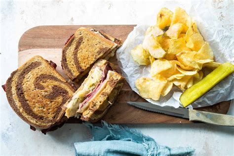 How Much Protein in a Reuben Sandwich: A Culinary Exploration of Meat, Cheese, and Existential Questions